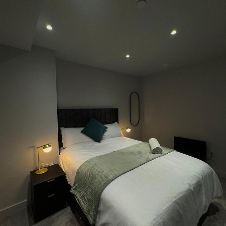 Modern 2-Bedroom Apartment In Heart Of Liverpool Exterior photo
